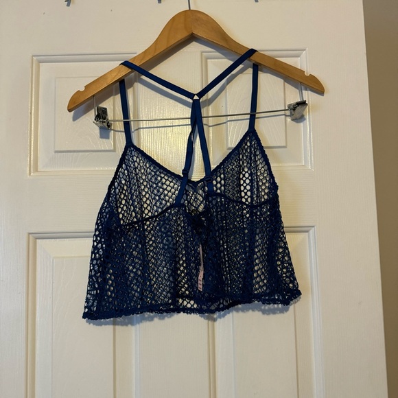 Victoria's Secret Blue Fishnet Lace Cropped Camisole | New with Tags 0338 - Picture 3 of 6